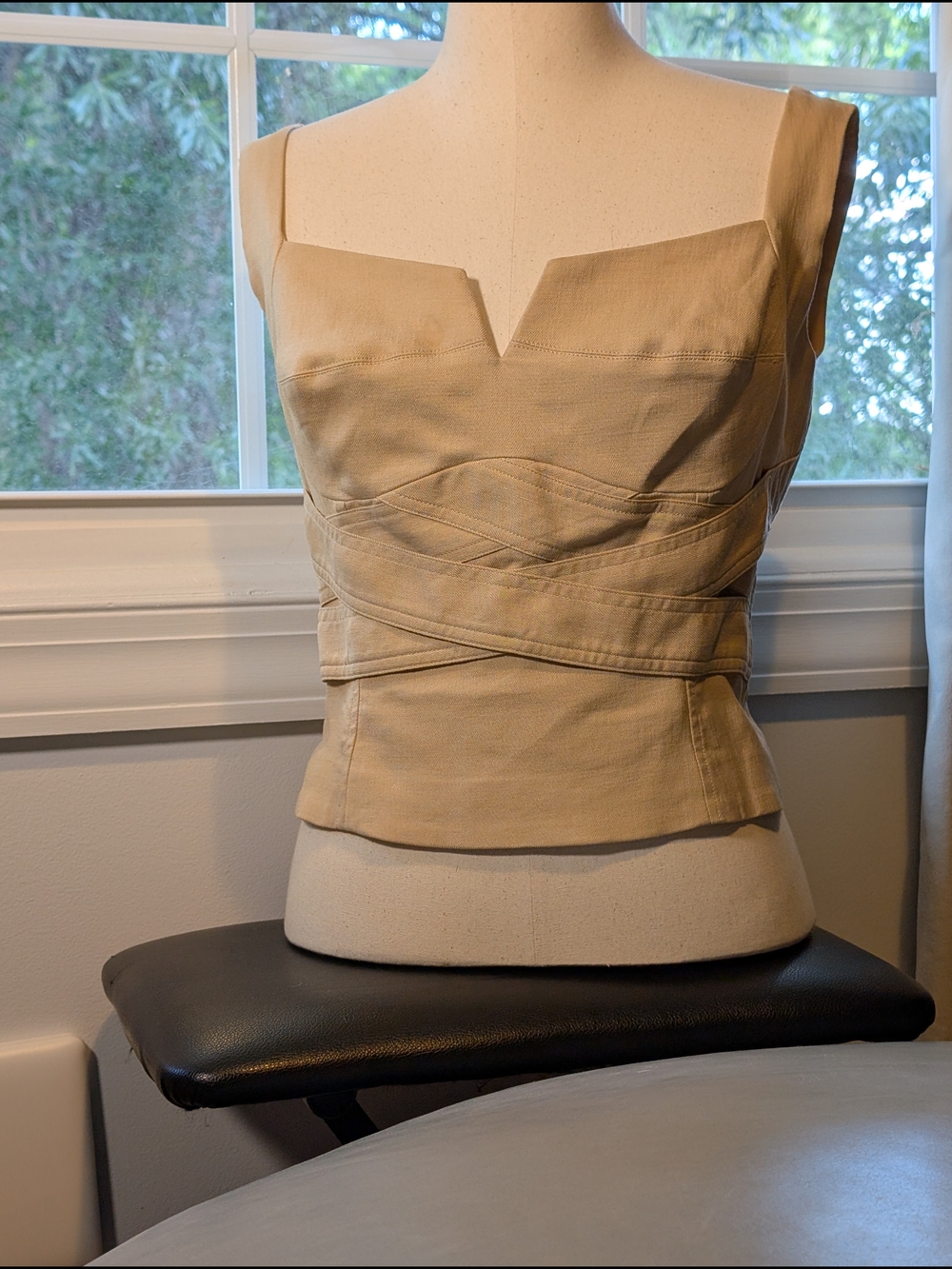 White House Black Market Tan Square-Neck Wrap-Detail Tank Top Matches Trousers - Picture 3 of 11